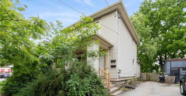 MAIN-107 Lake Street, St. Catharines, ON, L2R 5X7