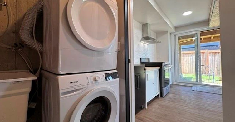 LOWER-85 Bensley Lane, Hamilton, ON, L9C 0E9 - 12