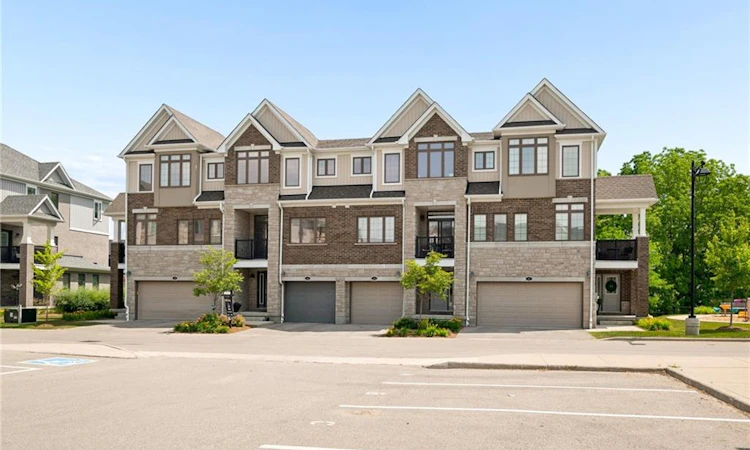 46 Bank Swallow Crescent