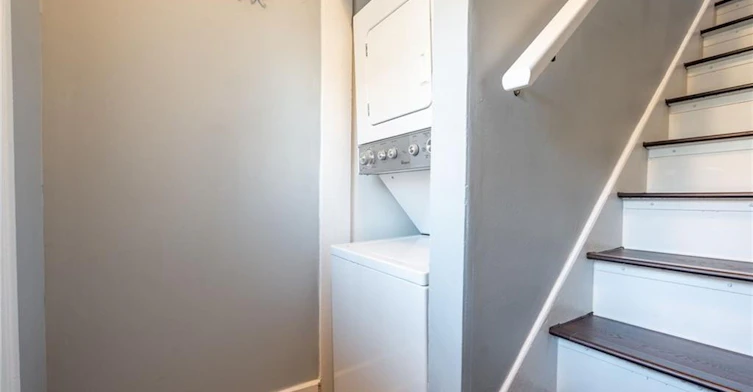 70 Robert Street, Hamilton, ON, L8L 2P3 - 4