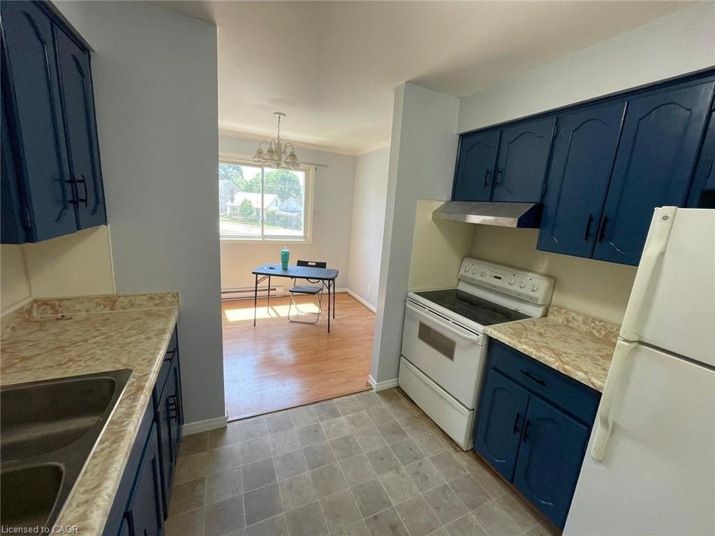 40 Marlboro Court, Woodstock, ON, N4S 8P4 - 8