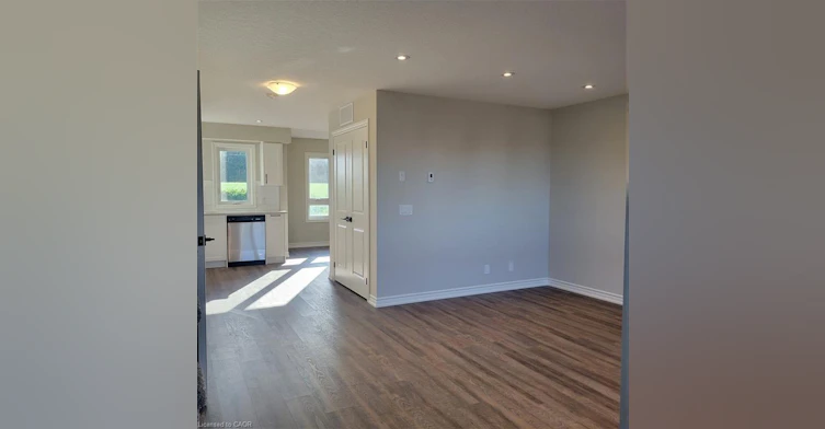 28-235 Chapel Hill Drive, Kitchener, ON, N2R 1N3 - 5