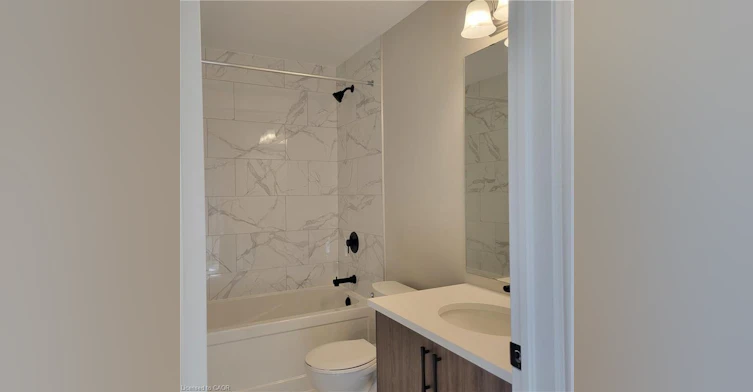 28-235 Chapel Hill Drive, Kitchener, ON, N2R 1N3 - 10