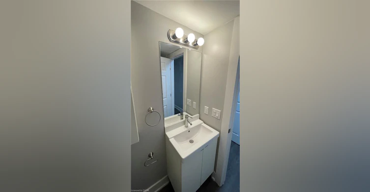 6-4 Ottawa Street N, Hamilton, ON, L8H 3Y7 - 8