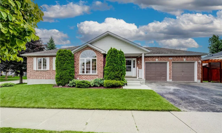 27 Chandos Drive