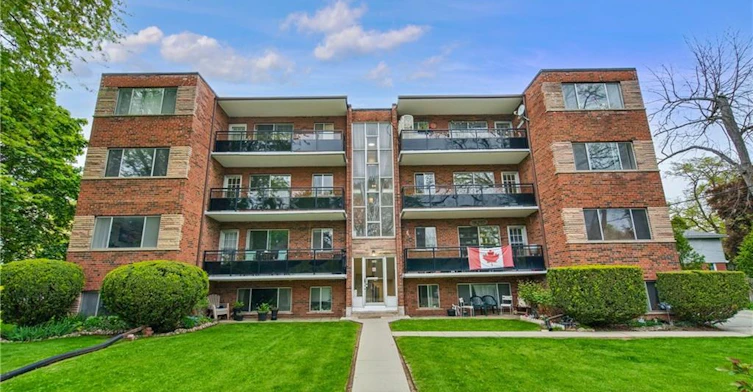 14-2433 First Street, Burlington, ON, L7R 1C7