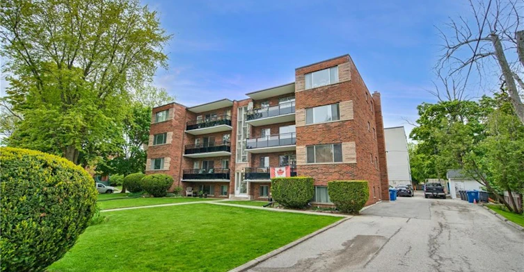 14-2433 First Street, Burlington, ON, L7R 1C7 - 2