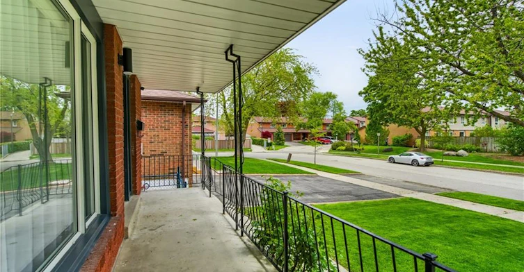 Upper-712 Vermouth Avenue, Mississauga, ON, L5A 3T3 - 5