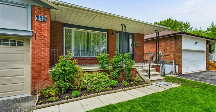 Upper-712 Vermouth Avenue, Mississauga, ON, L5A 3T3 - 4