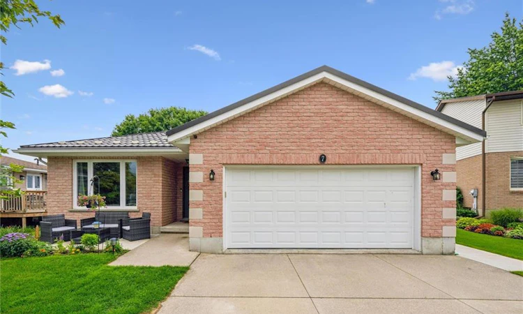 7 Fern Place