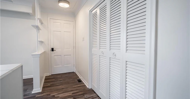 Upper-4 Starlight Court, Hamilton, ON, L8K 4C8 - 4