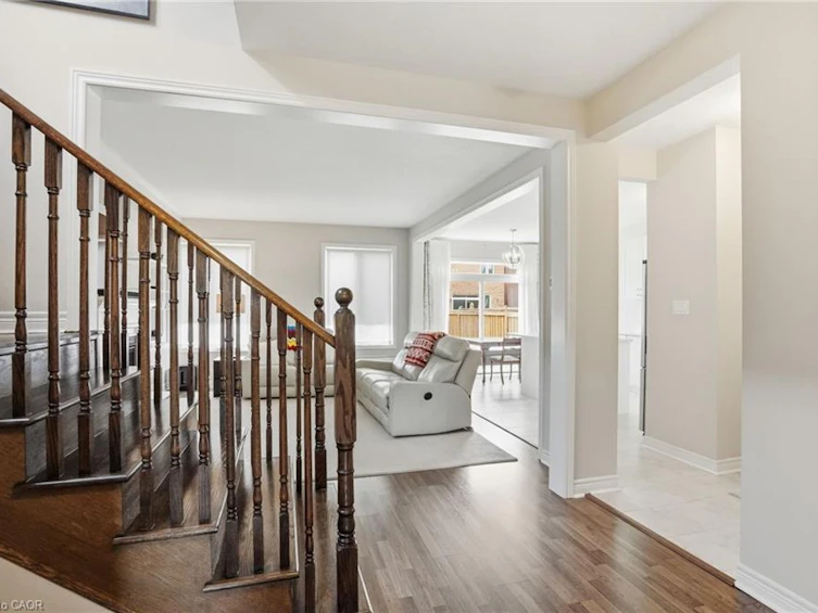 27 Robbins Ridge, Brant, ON, N3L 0H2 - 6