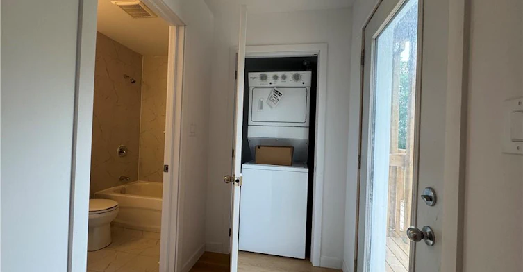 Main-113 Highriver Trail, Welland, ON, L3C 0H6 - 14