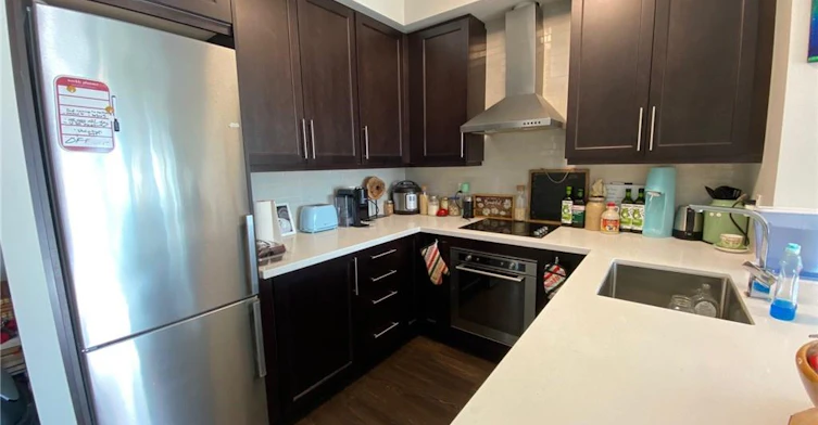 1106-2093 Fairview Street, Burlington, ON, L7R 0E6 - 3