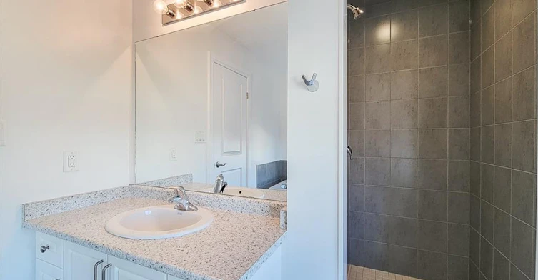 11 Pipe Avenue, Hamilton, ON, L9K 0J9 - 34