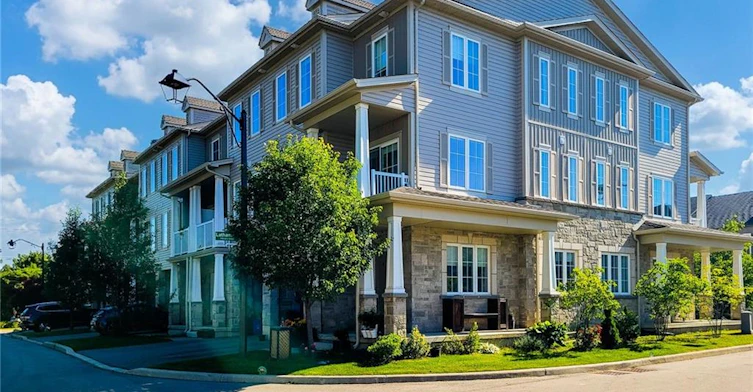 11 Pipe Avenue, Hamilton, ON, L9K 0J9 - 3