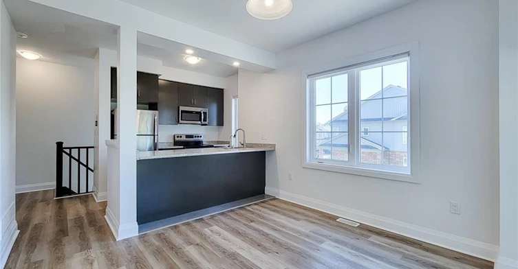 11 Pipe Avenue, Hamilton, ON, L9K 0J9 - 11