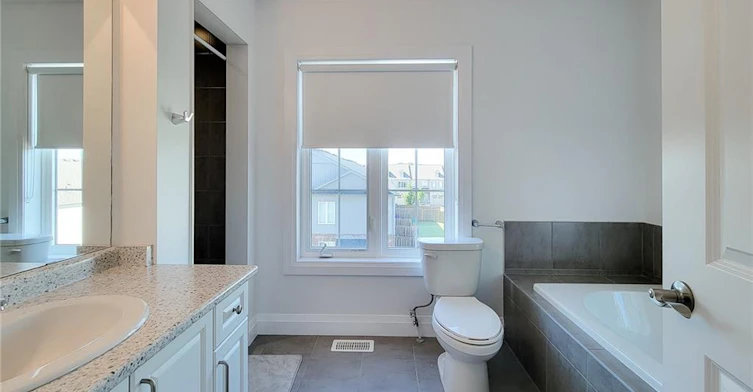 11 Pipe Avenue, Hamilton, ON, L9K 0J9 - 33