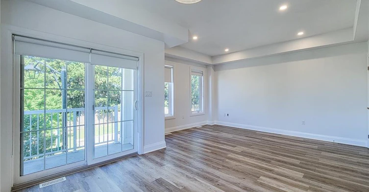 11 Pipe Avenue, Hamilton, ON, L9K 0J9 - 12