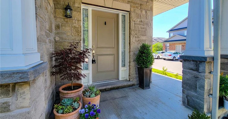 11 Pipe Avenue, Hamilton, ON, L9K 0J9 - 6