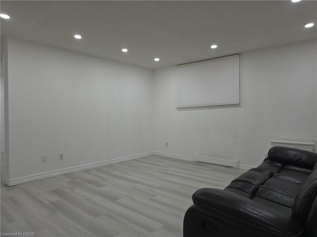 902-565 Greenfield Avenue, Kitchener, ON, N2C 2P5 - 3