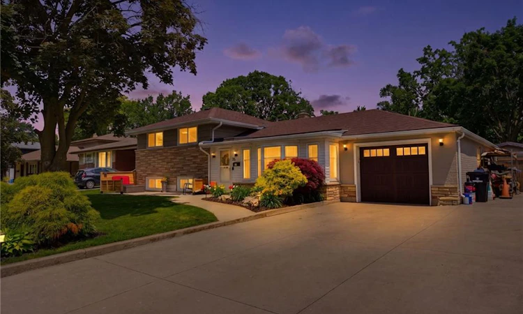 29 Woodland Drive