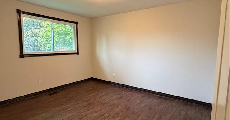 1202 Barton Street, Hamilton, ON, L8E 5G9 - 11