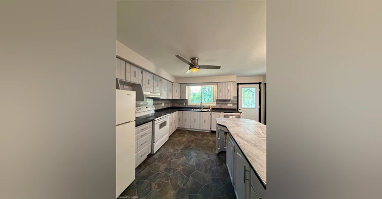1202 Barton Street, Hamilton, ON, L8E 5G9 - 7