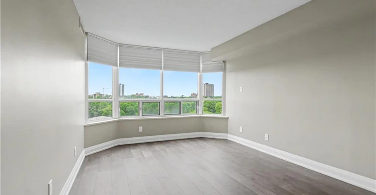 6 Willow Street, Waterloo, ON, N2J 4S3 - 31