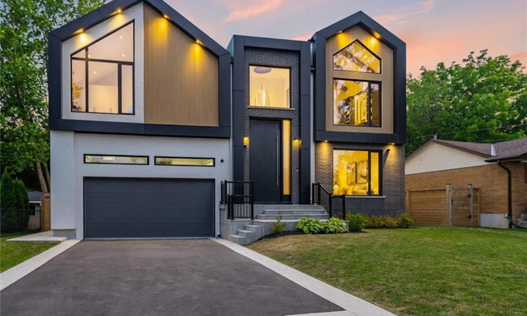 298 Strathcona Drive