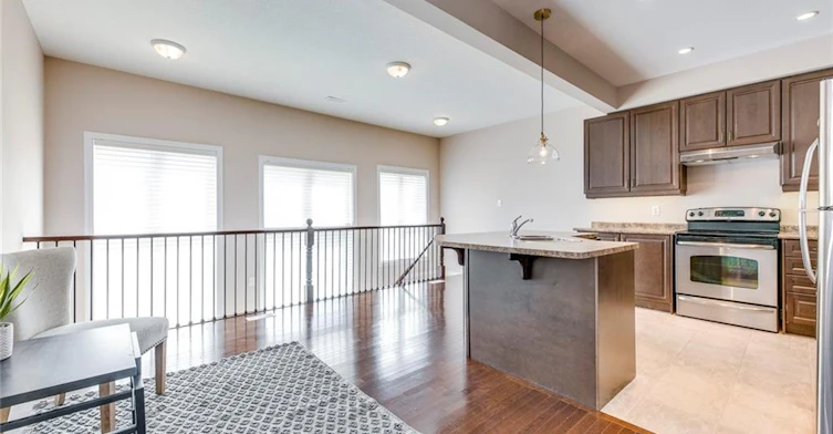 2340 Whistling Springs Crescent, Oakville, ON, L6M 0C3 - 9