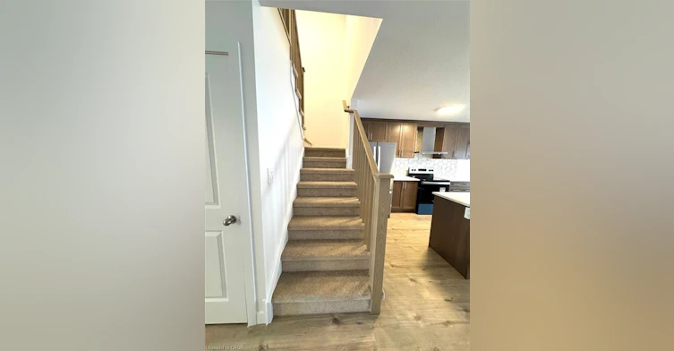 21 Pin Oak Common, Cambridge, ON, N1S 0G3 - 9