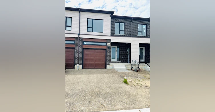 21 Pin Oak Common, Cambridge, ON, N1S 0G3