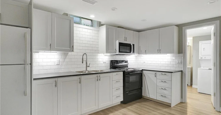 LOWER-43 Holm Street, Cambridge, ON, N3C 3N3 - 10