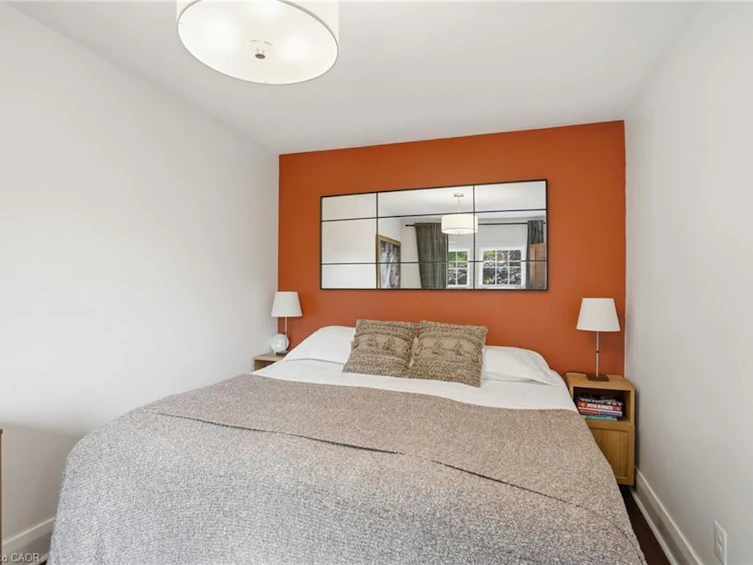 17 Tuxedo Avenue S, Hamilton, ON, L8K 2R7 - 35