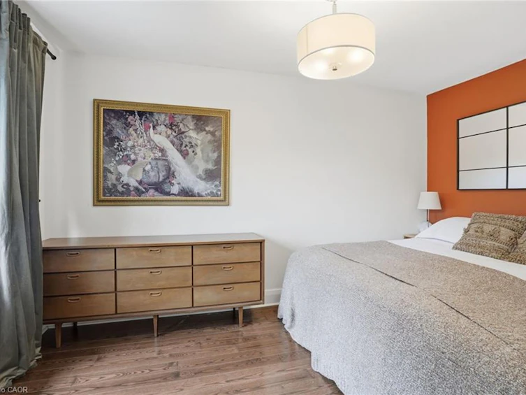 17 Tuxedo Avenue S, Hamilton, ON, L8K 2R7 - 34