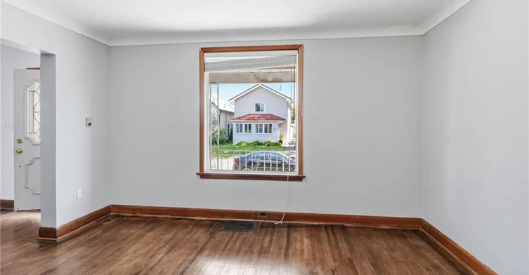 Front-53 Albert Street, Welland, ON, L3B 4L3 - 4
