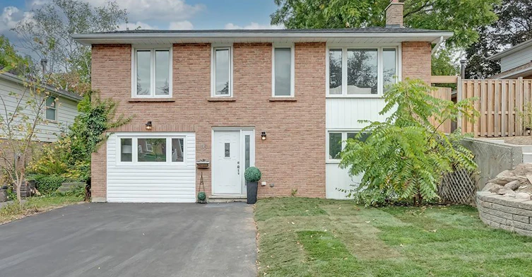 Upper-16 Upper Canada Drive, Kitchener, ON, N2P 1E5