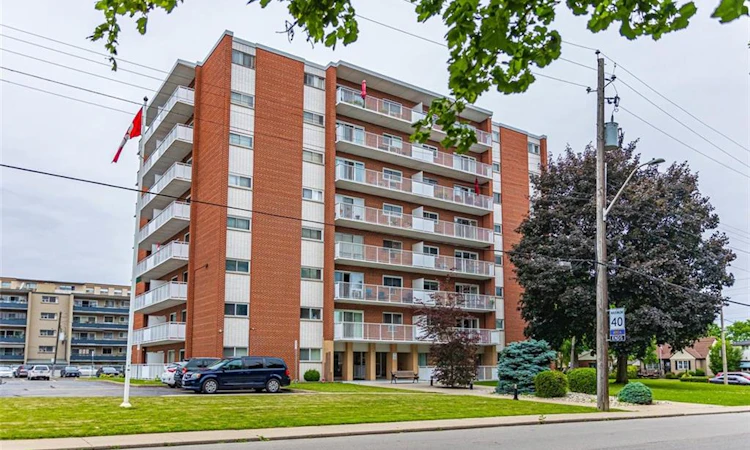 805-8 Woodman Drive
