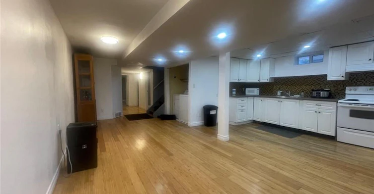 Bsmt-135 Northgate Drive, Welland, ON, L3C 5Y3