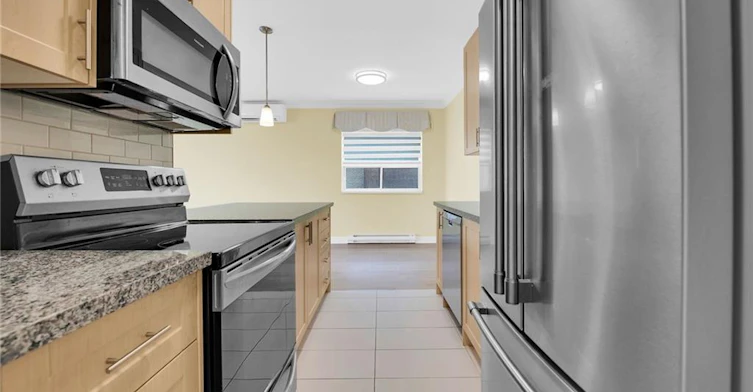 302-350 Concession Street, Hamilton, ON, L9A 1B6 - 11