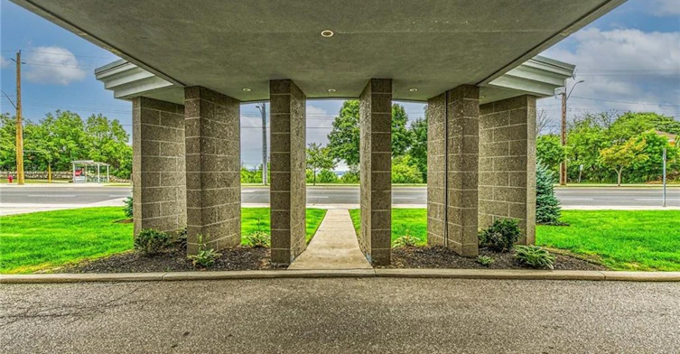 302-350 Concession Street, Hamilton, ON, L9A 1B6 - 5