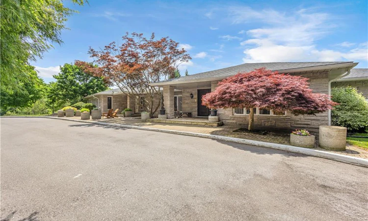 1285 Cockshutt Road