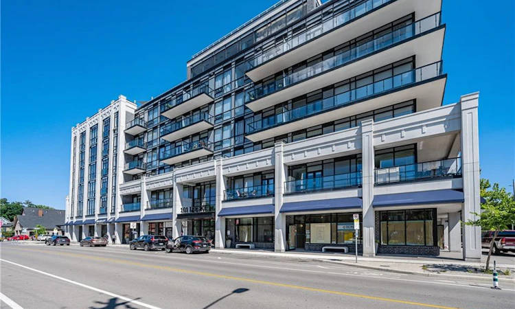 314-101 Locke Street S
