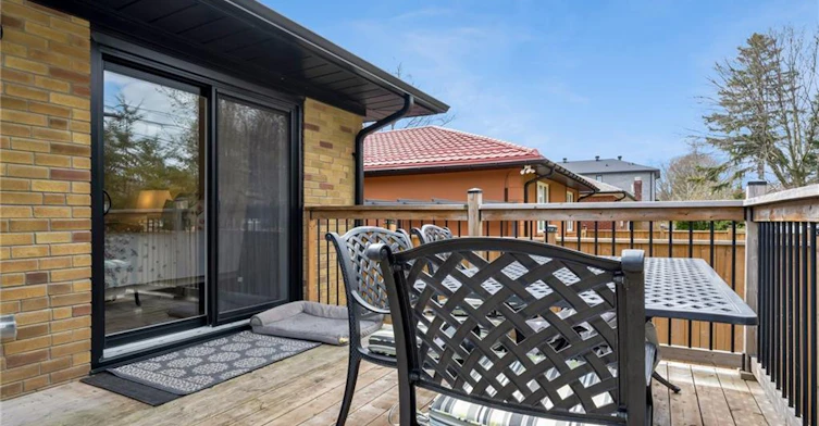 Main Level-22 North Heights Road, Toronto, ON, M9B 2T1 - 14