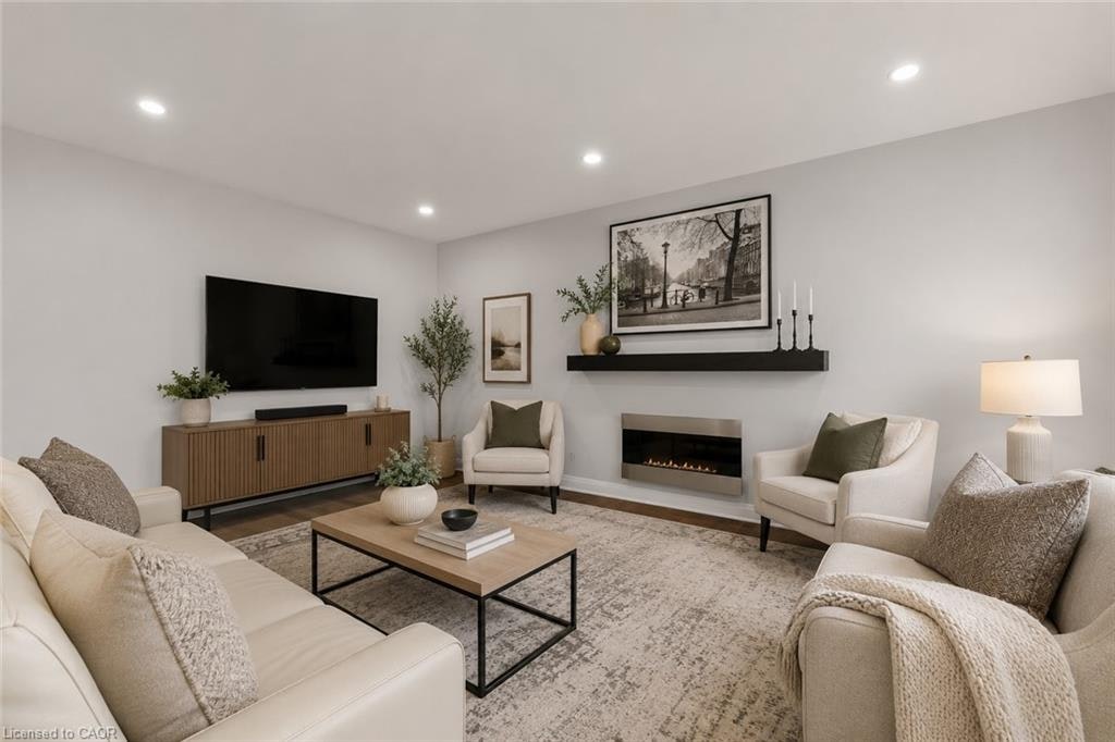 Main Level-22 North Heights Road, Toronto, ON, M9B 2T1 - 2