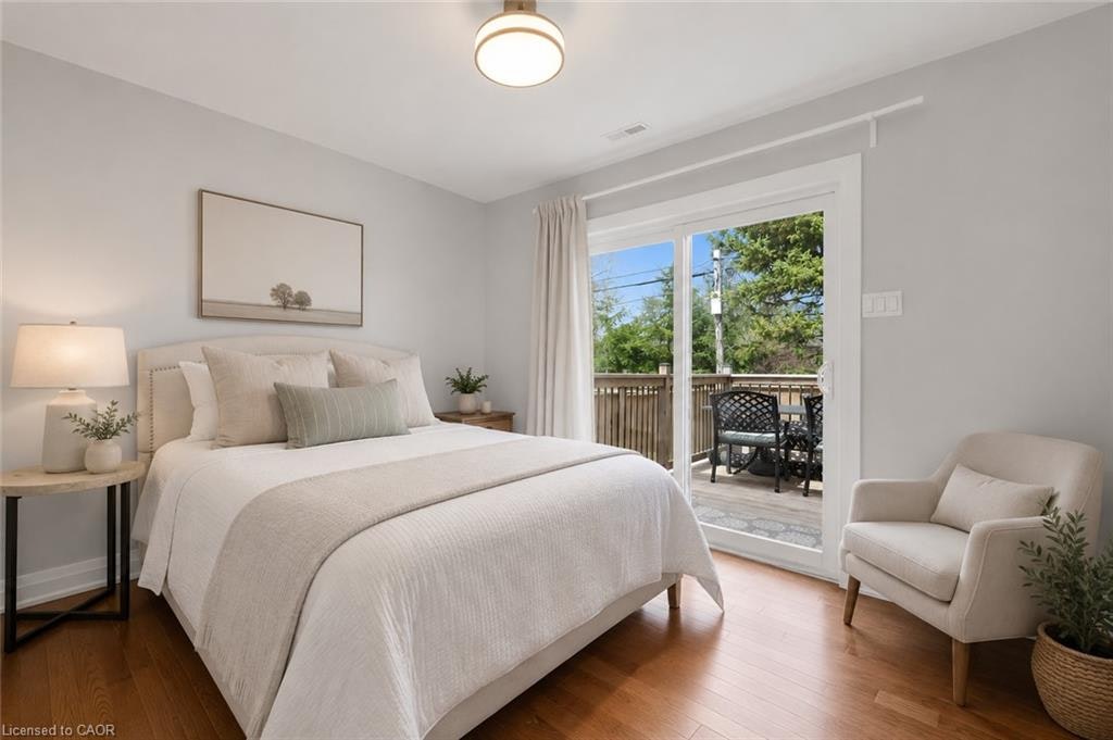 Main Level-22 North Heights Road, Toronto, ON, M9B 2T1 - 7