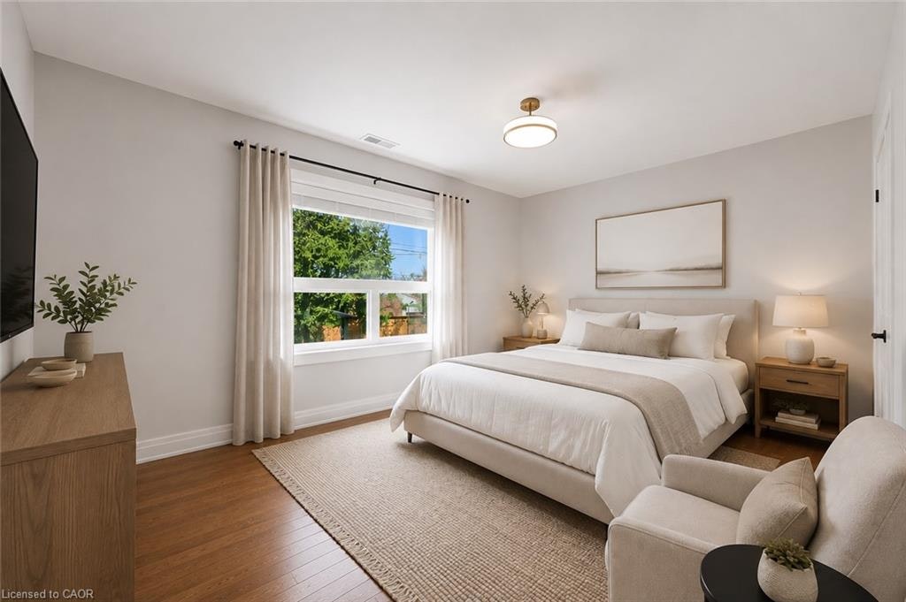 Main Level-22 North Heights Road, Toronto, ON, M9B 2T1 - 6