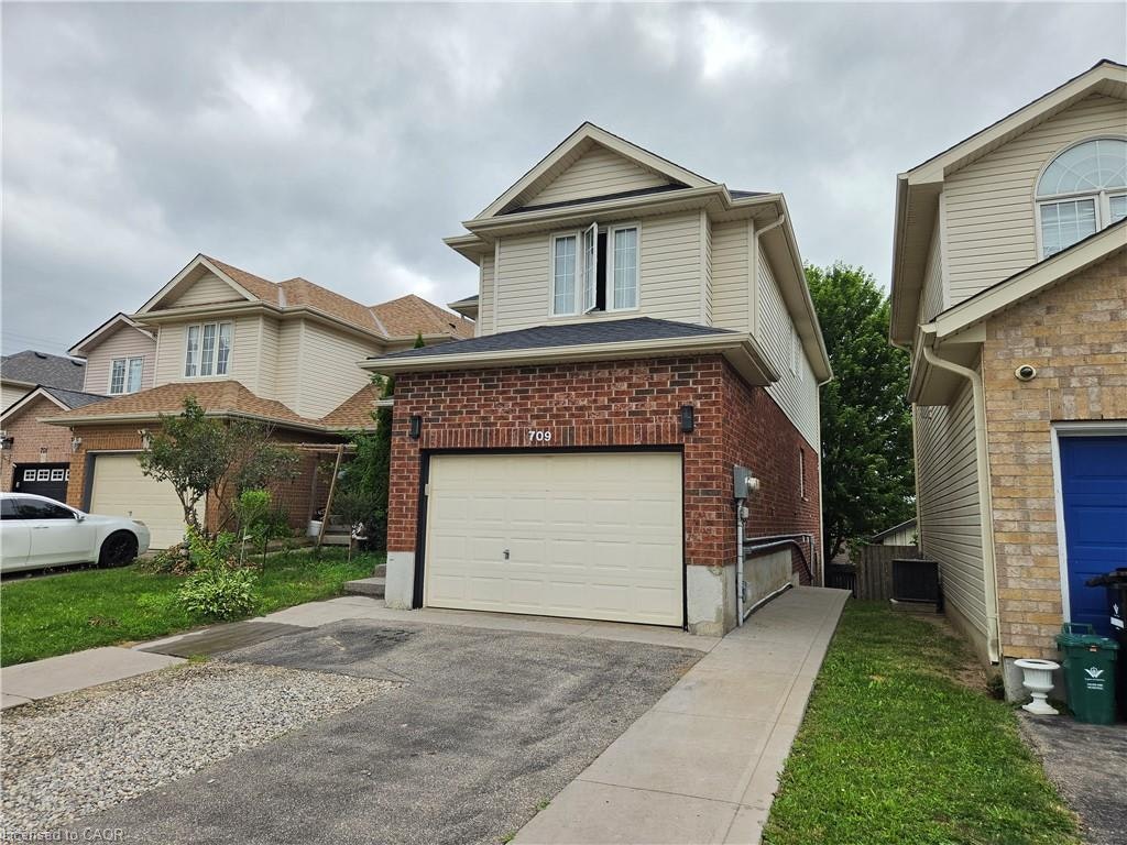 709 Windflower Crescent, Kitchener, ON, N2E 4B3 - 2