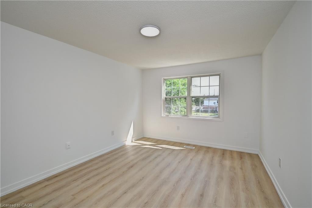 16 Hartley Court, Cambridge, ON, N1H 8J4 - 8